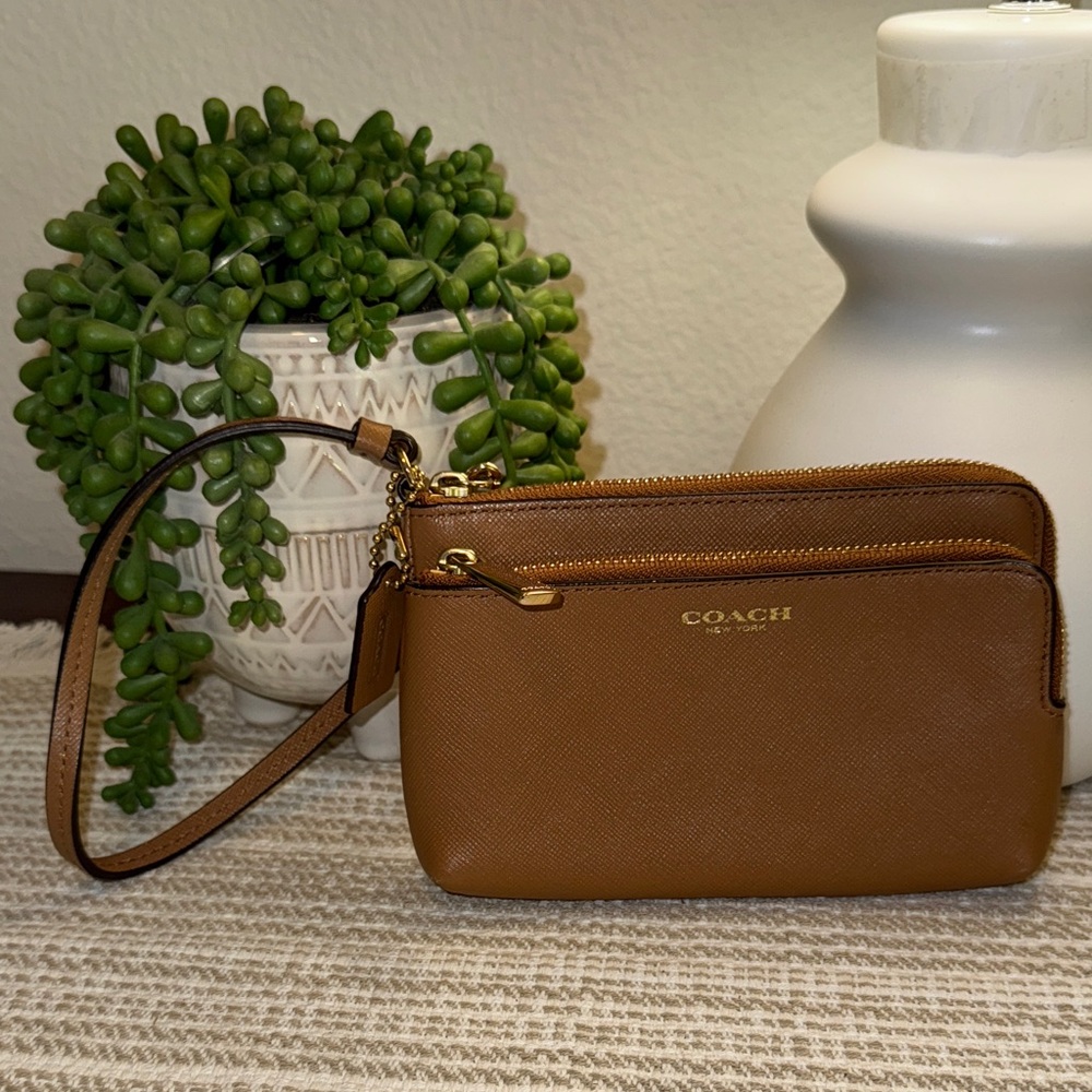 Coach Double Zip Wristlet